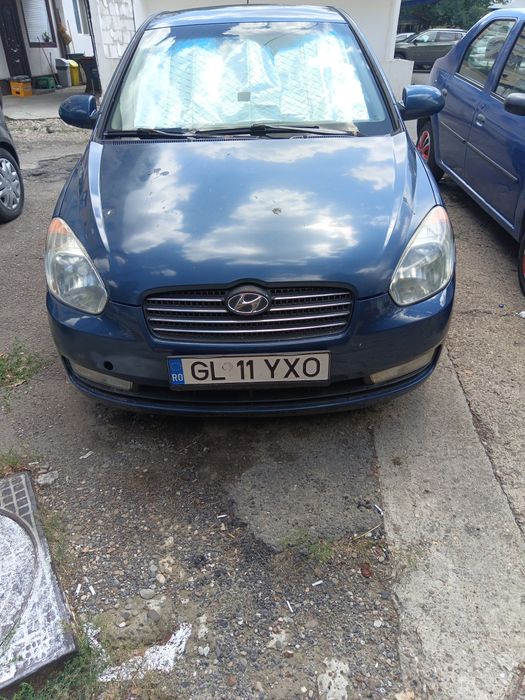 Vând Hyundai accent 3