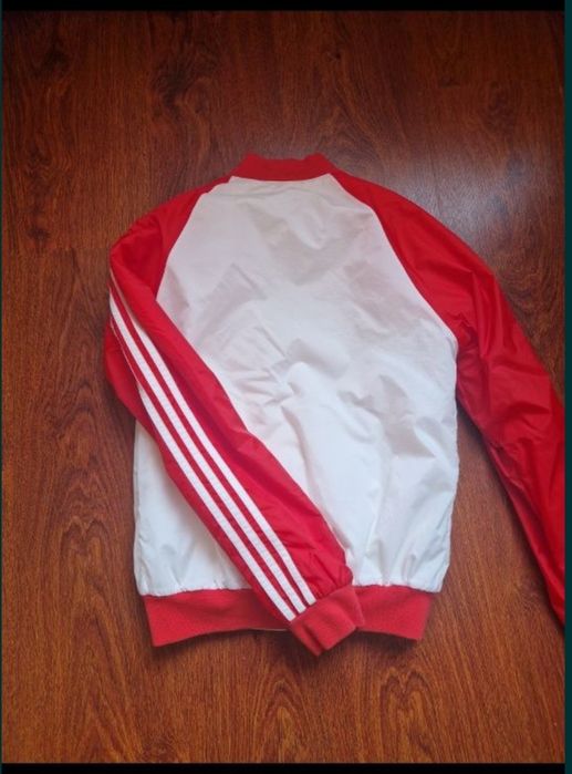 НОВО! Дамско яке Adidas