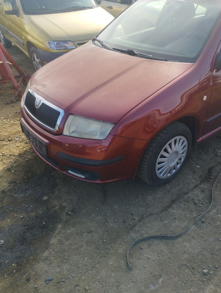 Dezmembrez Skoda Fabia 1.4 bky Sedan