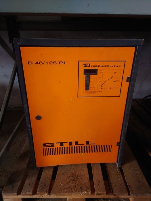 Statii pentru incarcare baterii electrostivuitoare 24v/48v/80v