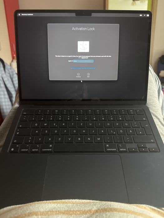 MacBook Air A2682 pentru piese