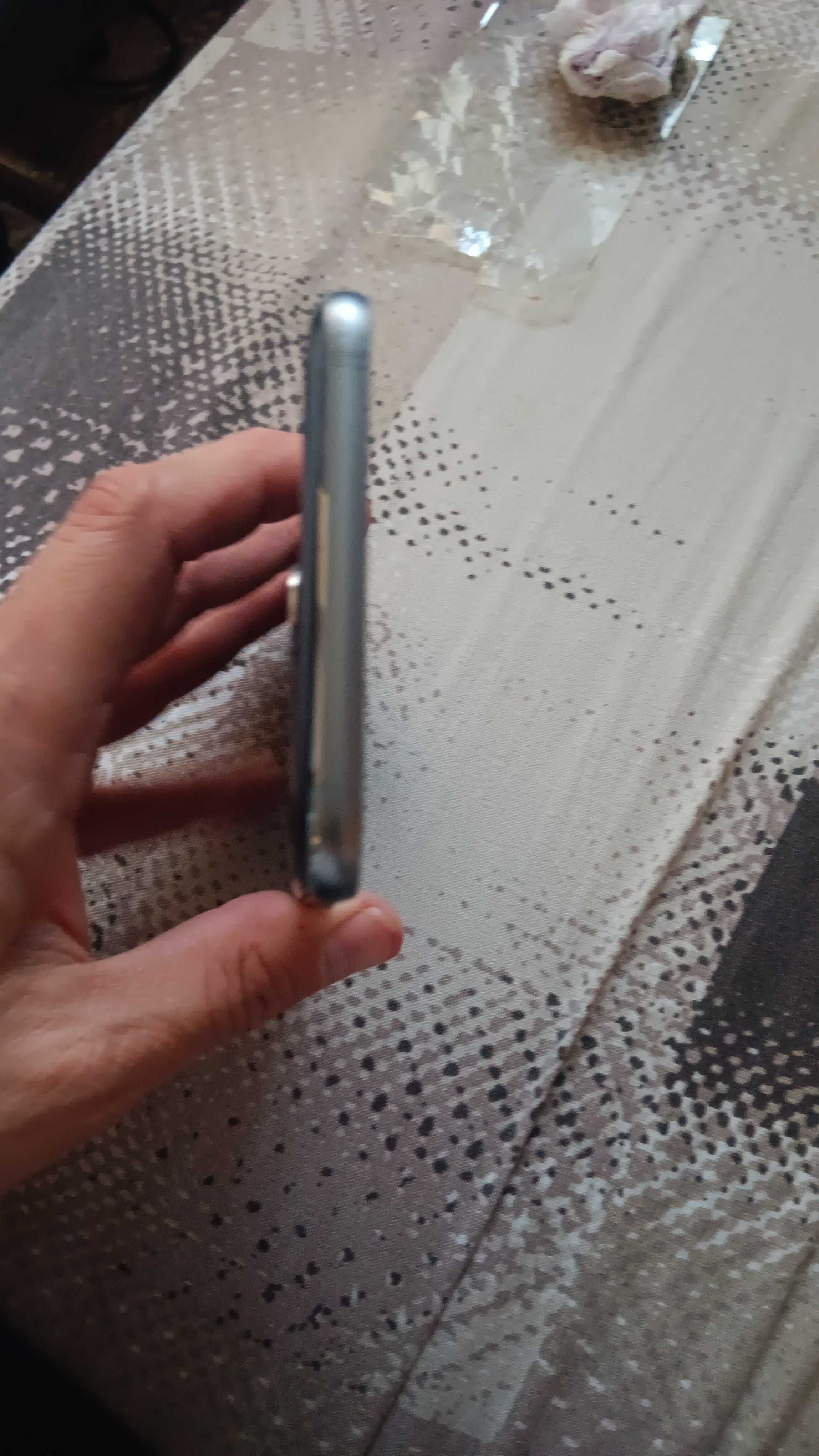 samsumg j7    a10 i drugi   =    телефони    на  части  счупен дисплей