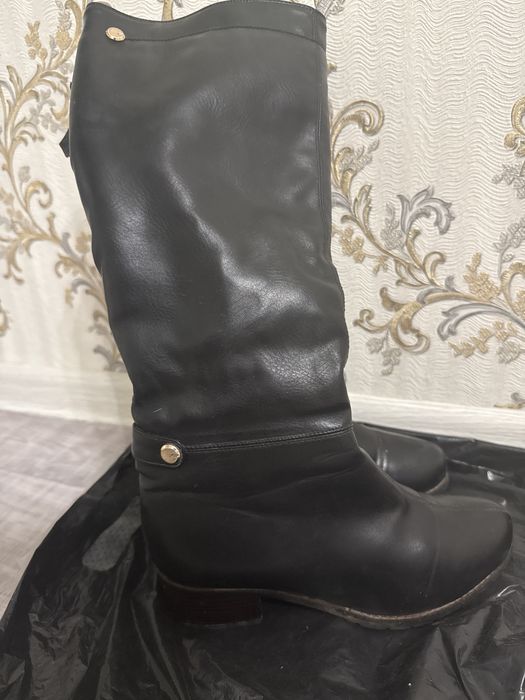 Продом обувы в хорошом состаянии размер 38