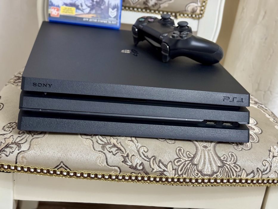 PS4 PRO / 4K / 1000GB | Sony Playstation 4 PRO / В Идеале