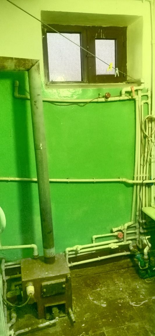 Андижон. Куйганёрда квартира сотилади 2-этаж, 3 хона.