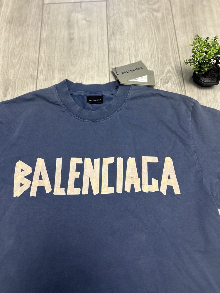 Тениска Balenciaga тъмно синя