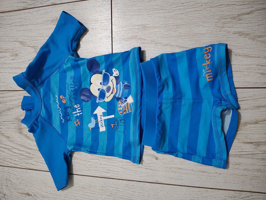 Lot Hainute de plaja pentru bebe nr 74