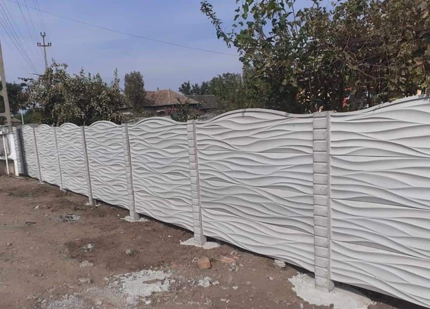 Garduri prefabricate din placi de beton comprimat stâlpi de gard