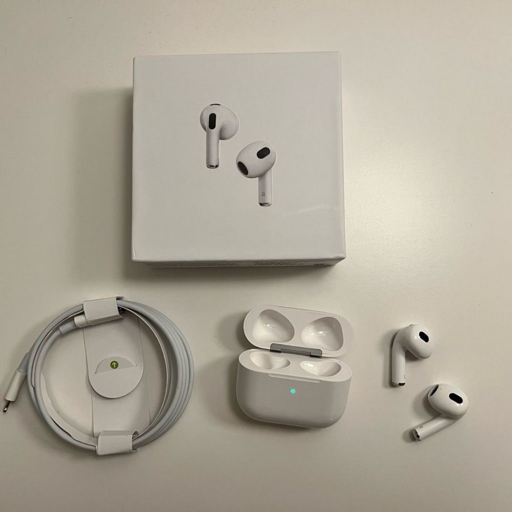 Apple Airpods 3rd gen - чисто нови + оригинални
