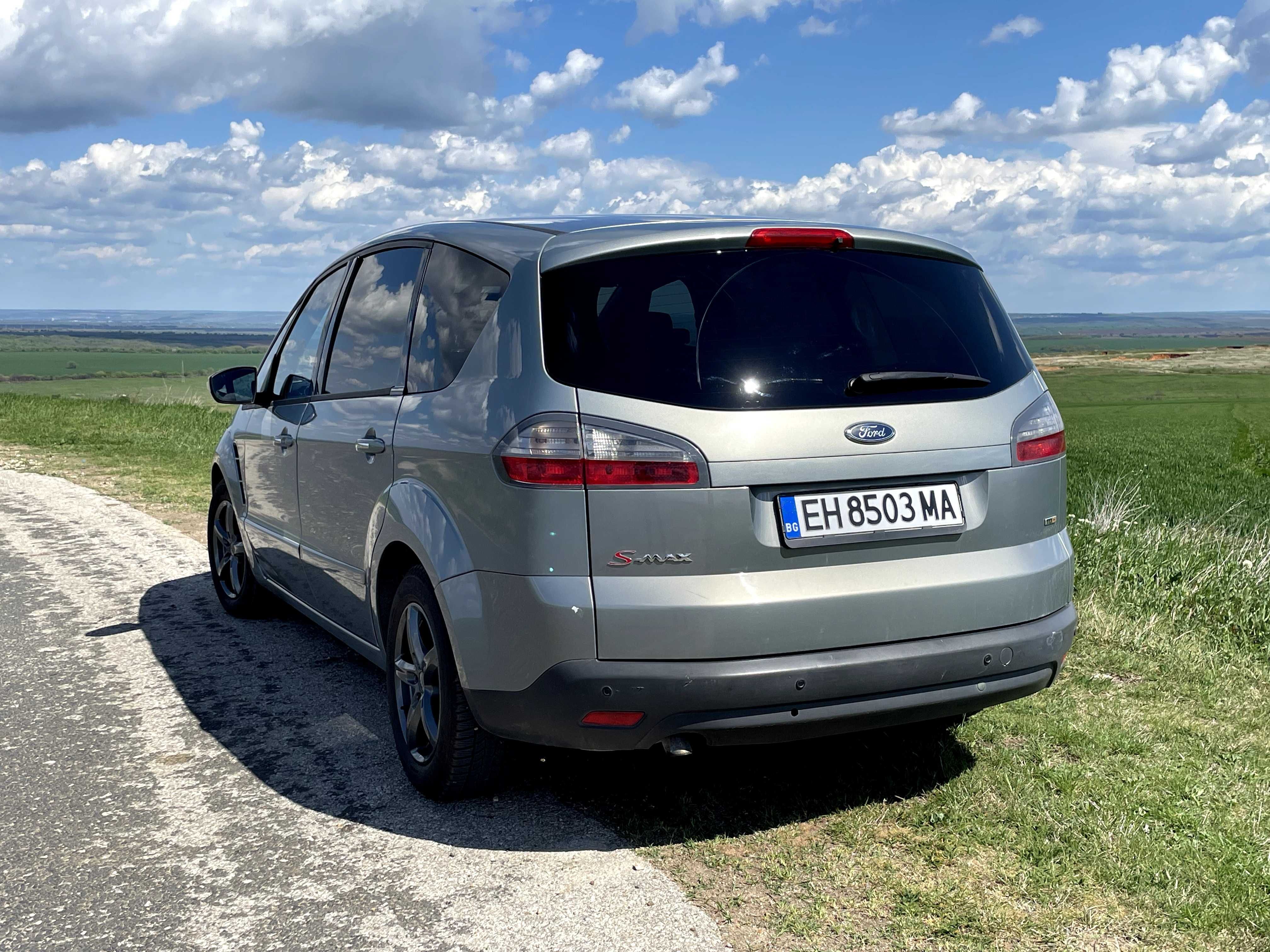 автомобил Ford S Max