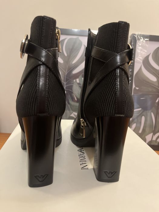 Emporio Armani - естествена кожа 36н