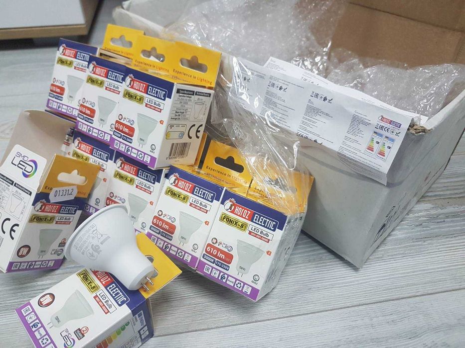 нови лунички 10бр. 8W 175-250V 3000k