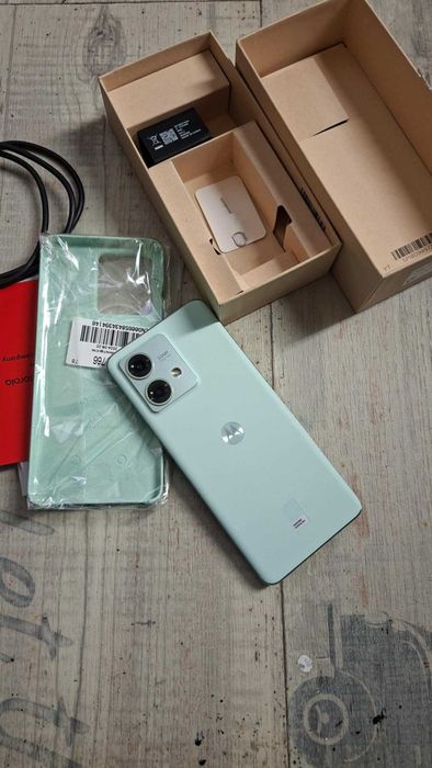 Смартфон Motorola Edge 40 Neo, 256GB, 12GB RAM, 5G