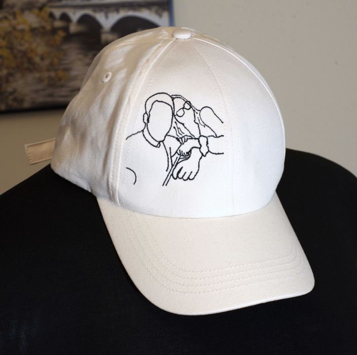 Sepci si embleme brodate la comanda