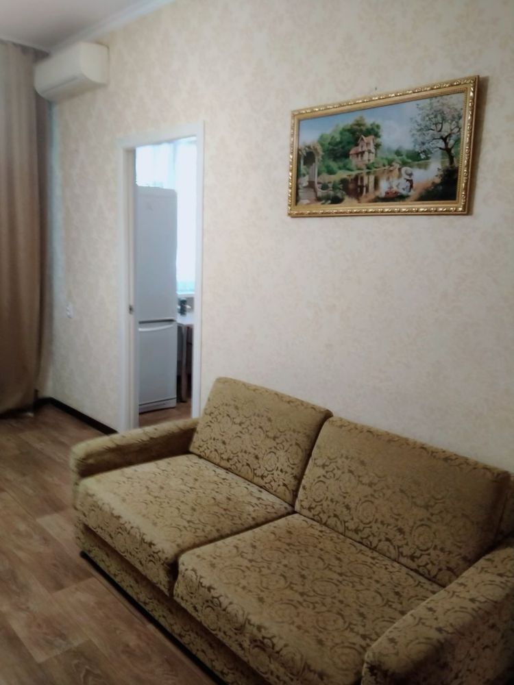 Метро Чиланзар 16кв-л 2/1/4 ПРОДАЕТСЯ СВОЯ СРОЧНО