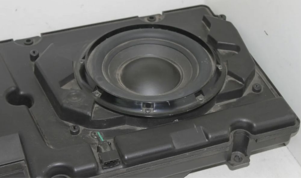 Subwoofer bang & olufsen audi a8 d3