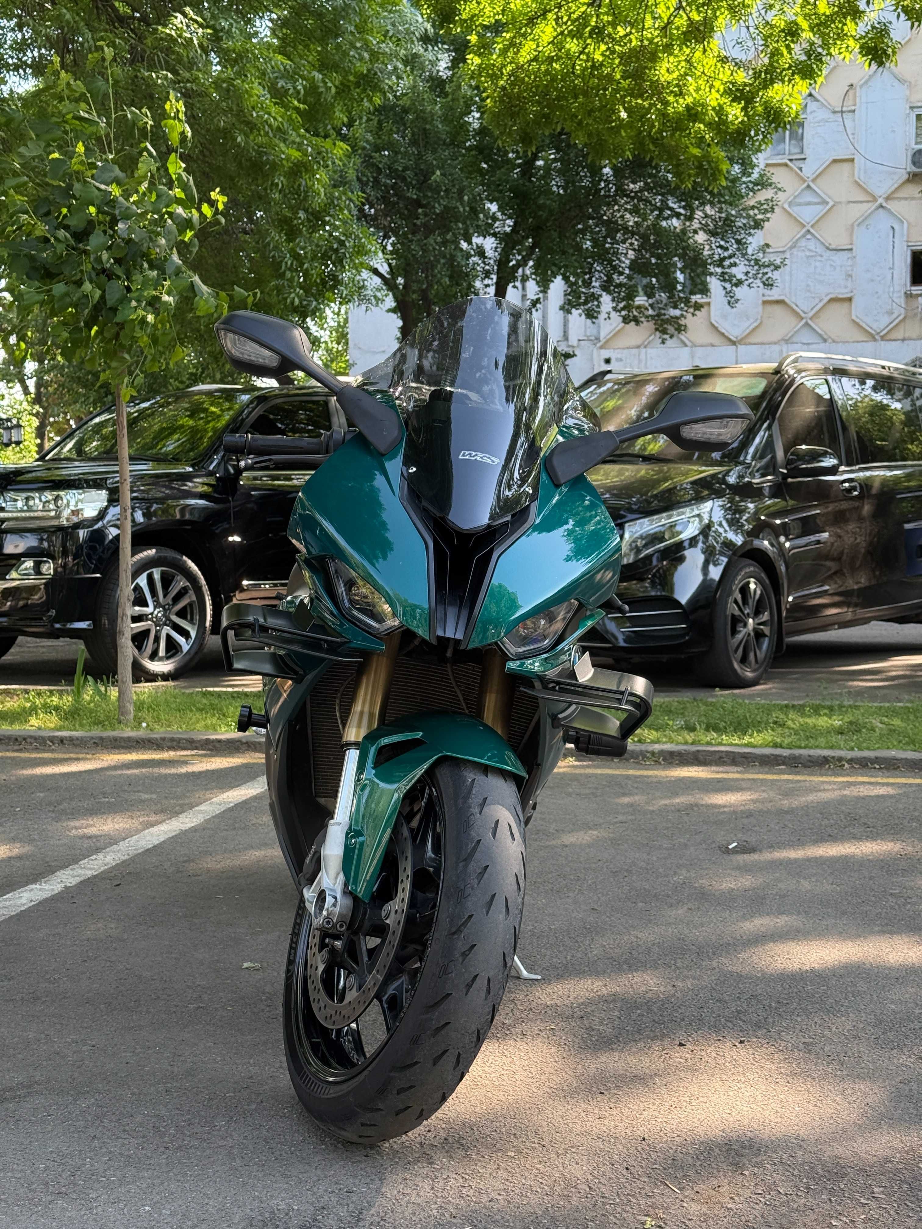 BMW S1000RR 2022yil