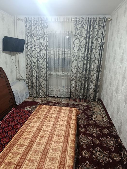 Uy sotiladi narxi kelishiladi