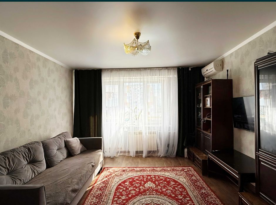 срочно продам  3шку на 8 школе