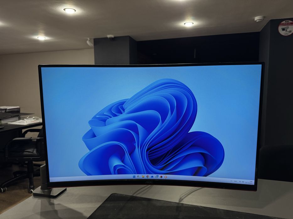 Продаю монитор для пк/компьютера 32 дюйма 144герц/гц