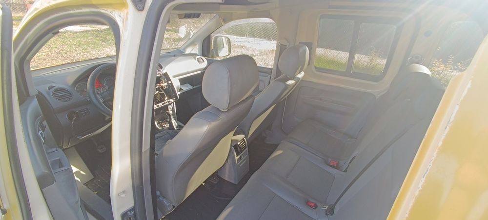 Продавам Vw Caddy 2.0 бензин с метан на части.