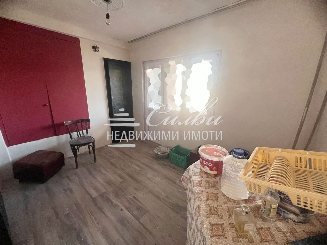 Продава се Четиристаен апартамент в Шумен, Добруджански - 90 кв.м за 1145 €/кв.м - Снимка #1