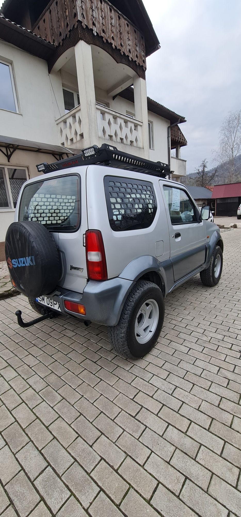 Protectie geamuri spate suzuki jimny