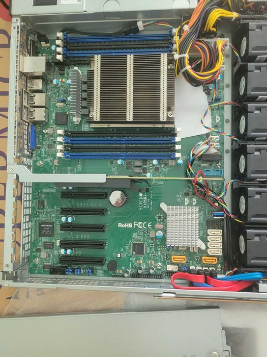 Placa baza server - Supermicro X10SRi-F + Xeon E5-2697 V4