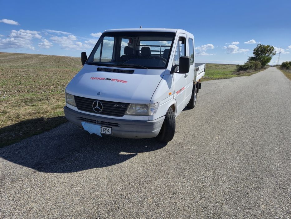 Mercedes doka 7 locuri 208D