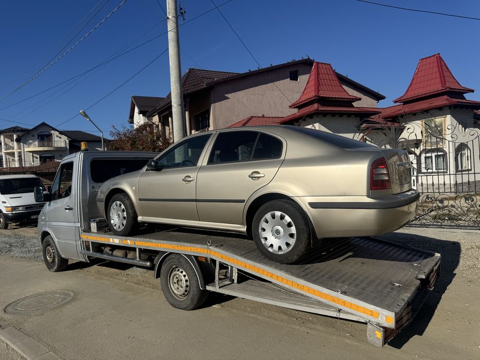 Vand pentru piese skoda octavia 2005 1.9