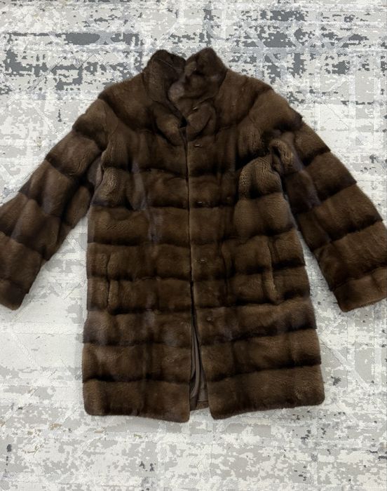 Продам шубу норковую Италия