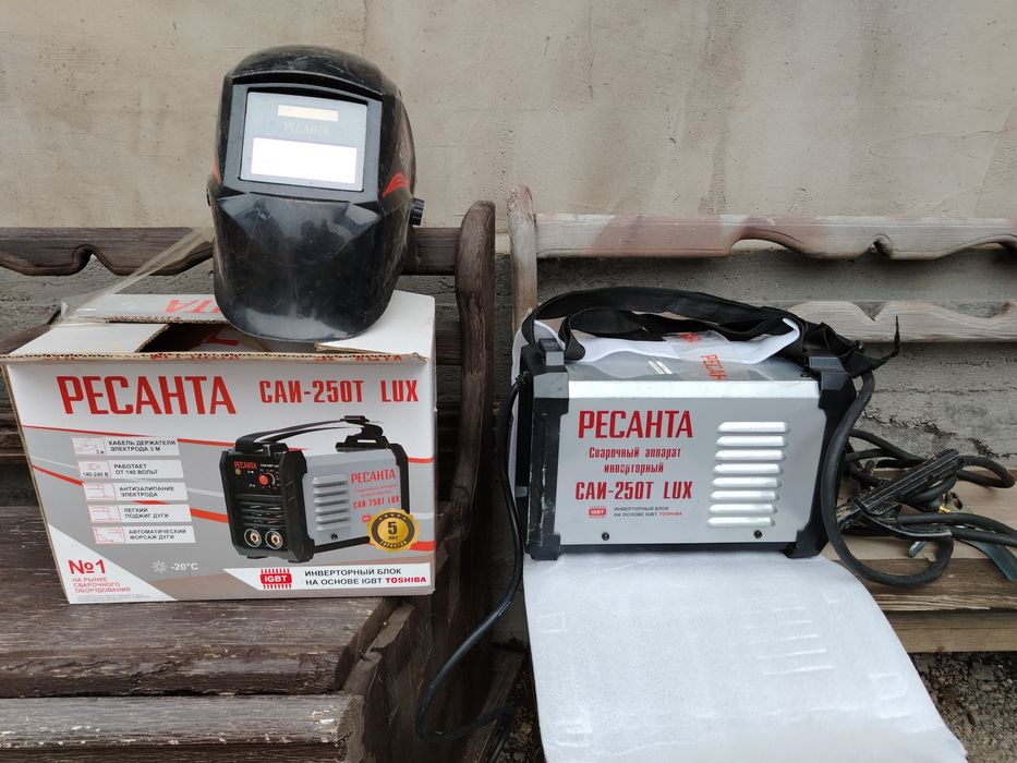 Сварочный аппарат  ресанта.  Почти новый. Использовали 2 раза