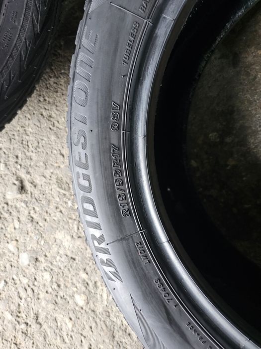 4 anvelope iarna 215 55 17 Bridgestone