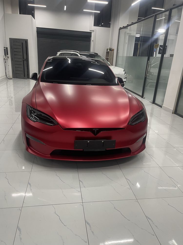 Tesla S plaid xolati alo