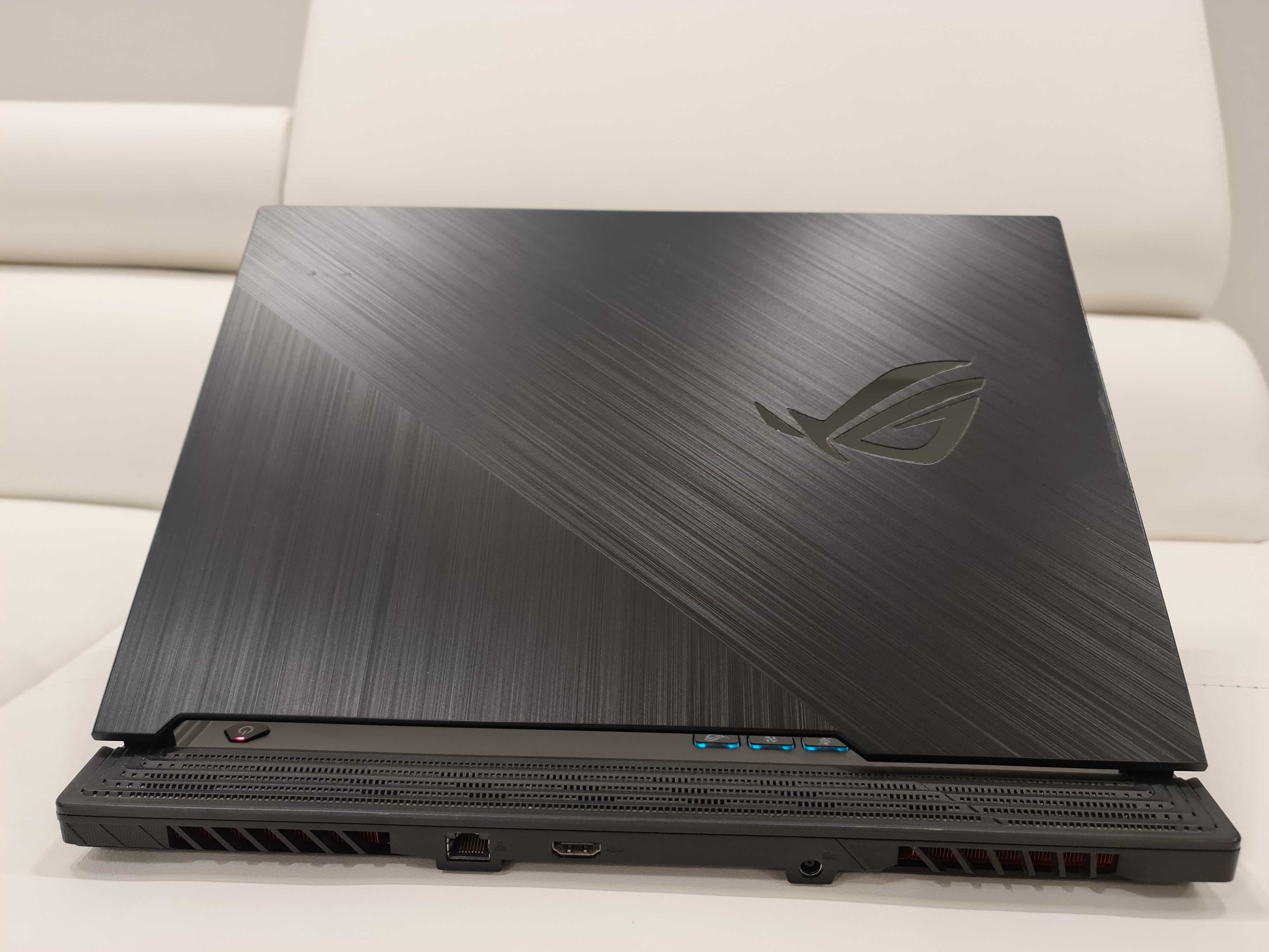 Laptop gaming Asus Rog intel core i7 9750H ,video GTX 1650, 16 gb ram