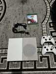 Xbox one s 5 jocuri si doua manete