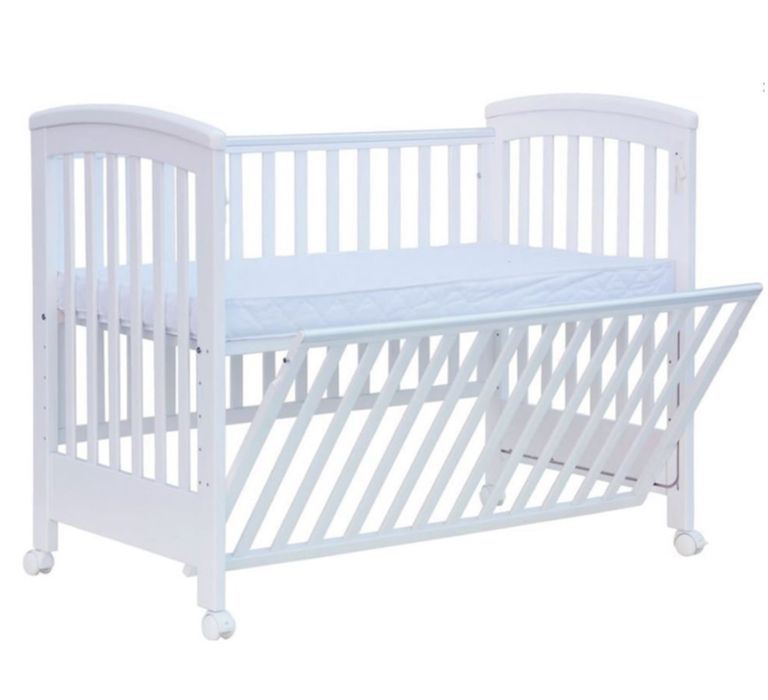 Patut bebe co-sleeping cu laterala culisanta total si roti Treppy