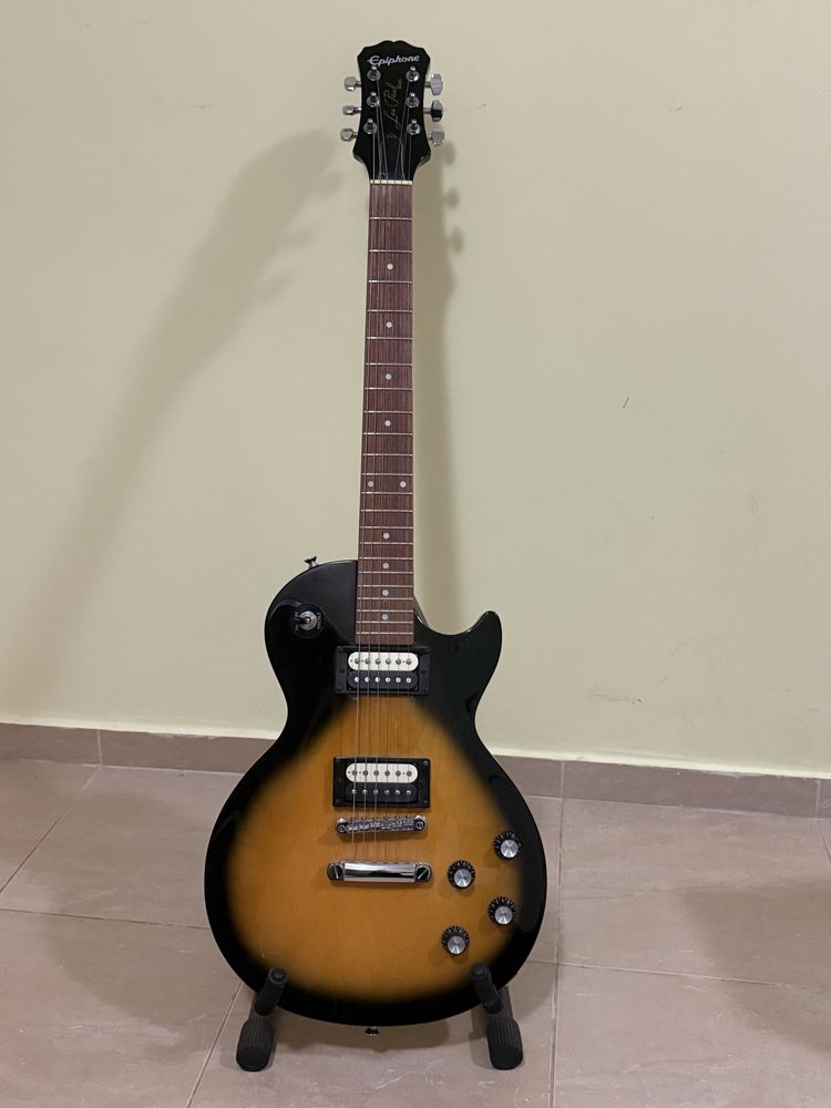 Електрическа китара Epiphone Les Paul Studio E1 VS + Marshall MG15GR