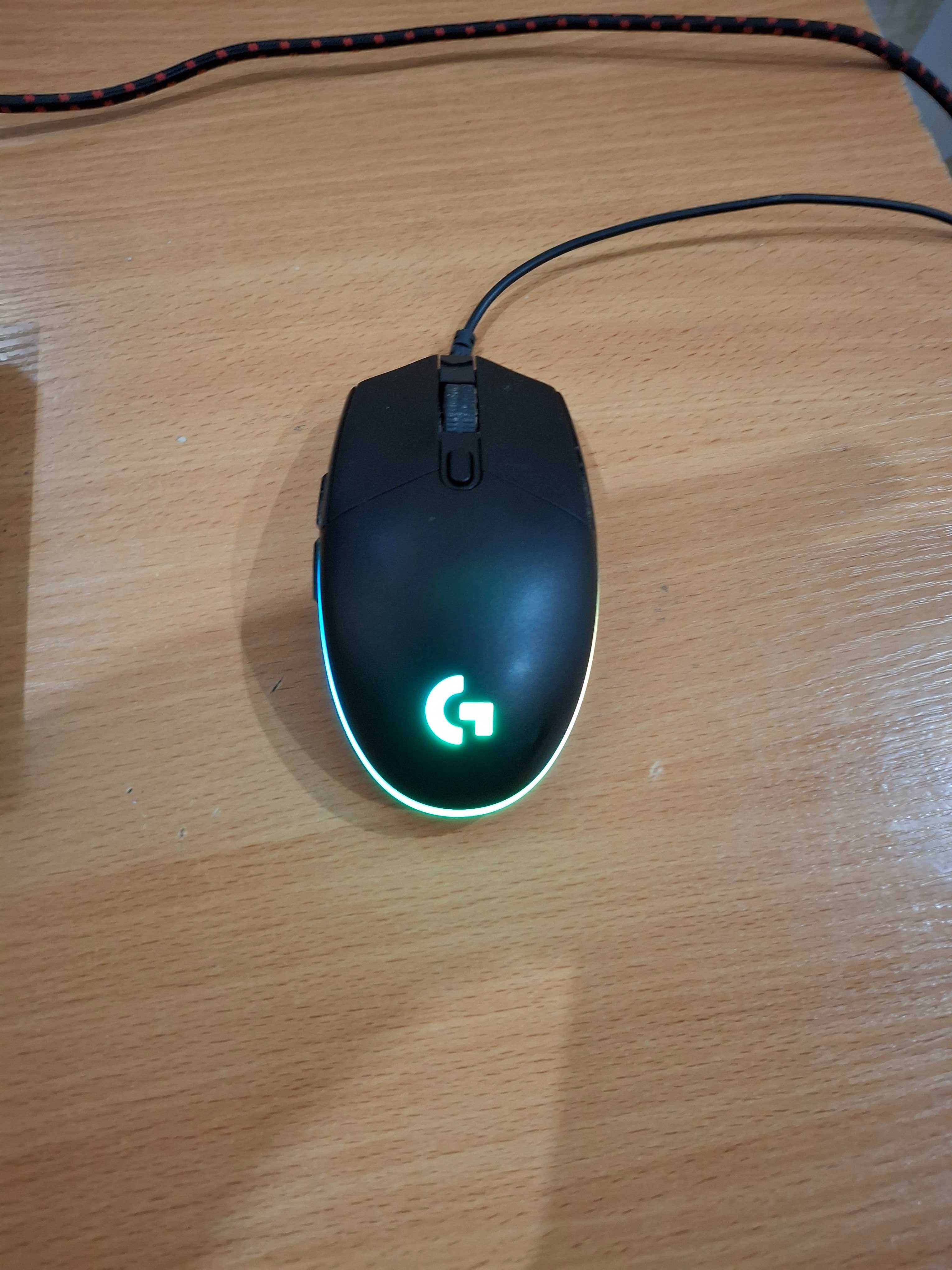 Hyper X Alloy FPS / Logitech G102
