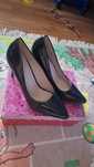 Pantofi stiletto noi de vânzare