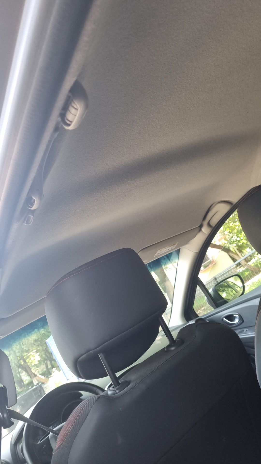 Vand  schimb  Renault clio din  2015 motor 1.2