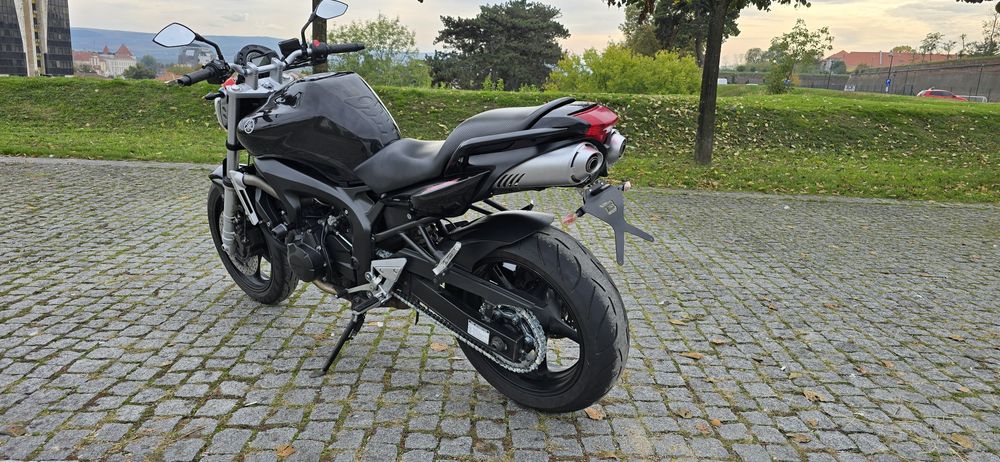 Yamaha FZ6N Fazer S2 07'