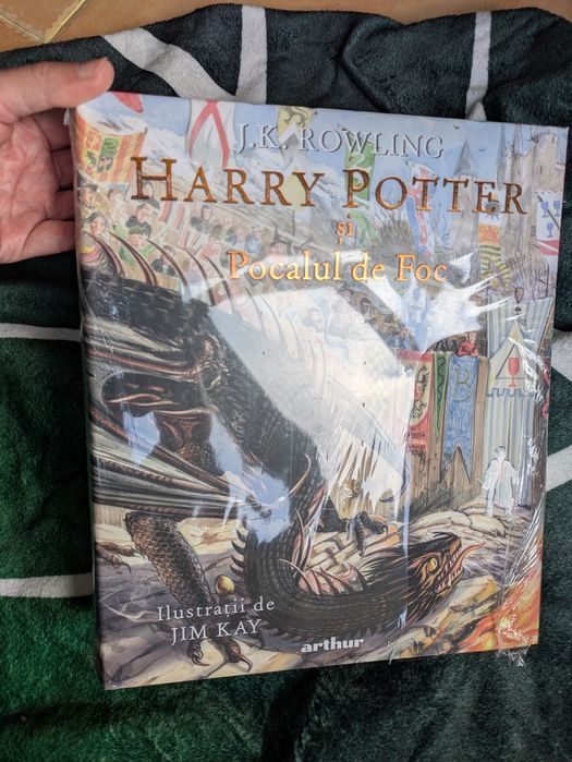 Harry Potter si pocalul de foc - noua, in folie, editie ilustrata