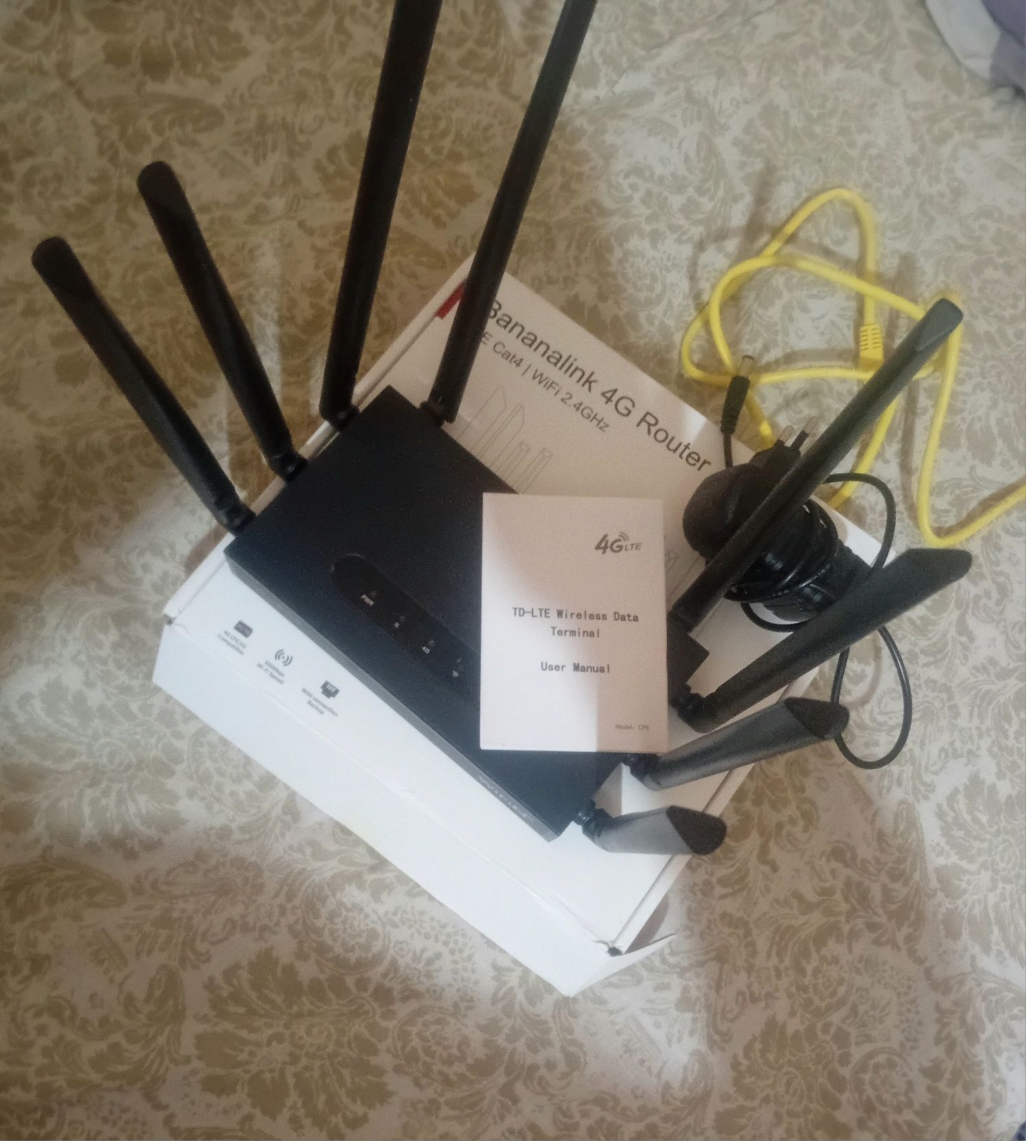 Rotir  8 ta shohli 5 g ishlaydi juda sifatli ishlatilmagan