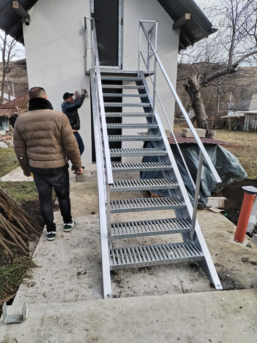Scări metalice 0pp
