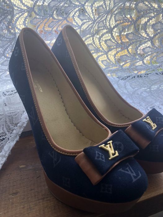 Pantofi Louis Vuitton mar 37