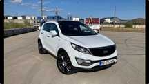 Kia Sportage 4 X 4 / 185 C.P / FULL EXTRA / PANO / Navi / Camera / Xenon / RATE 0%