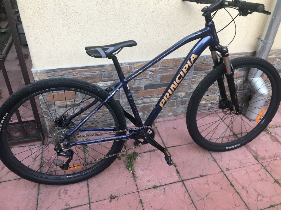 Bicicleta 29 cu frane hidraulice