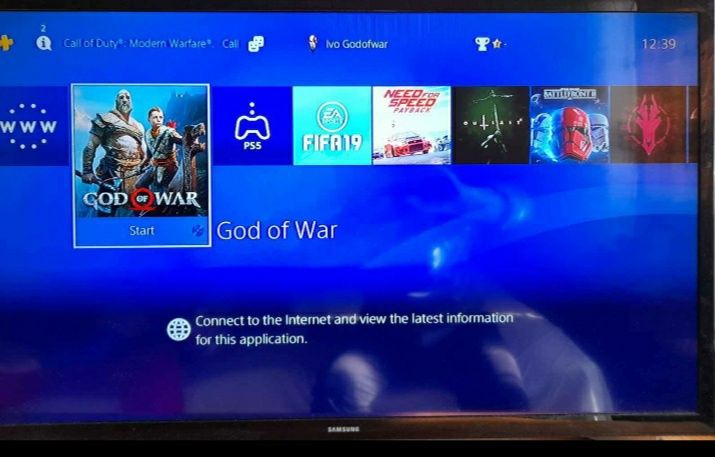 Ps4 слим перфектно съсътояние
