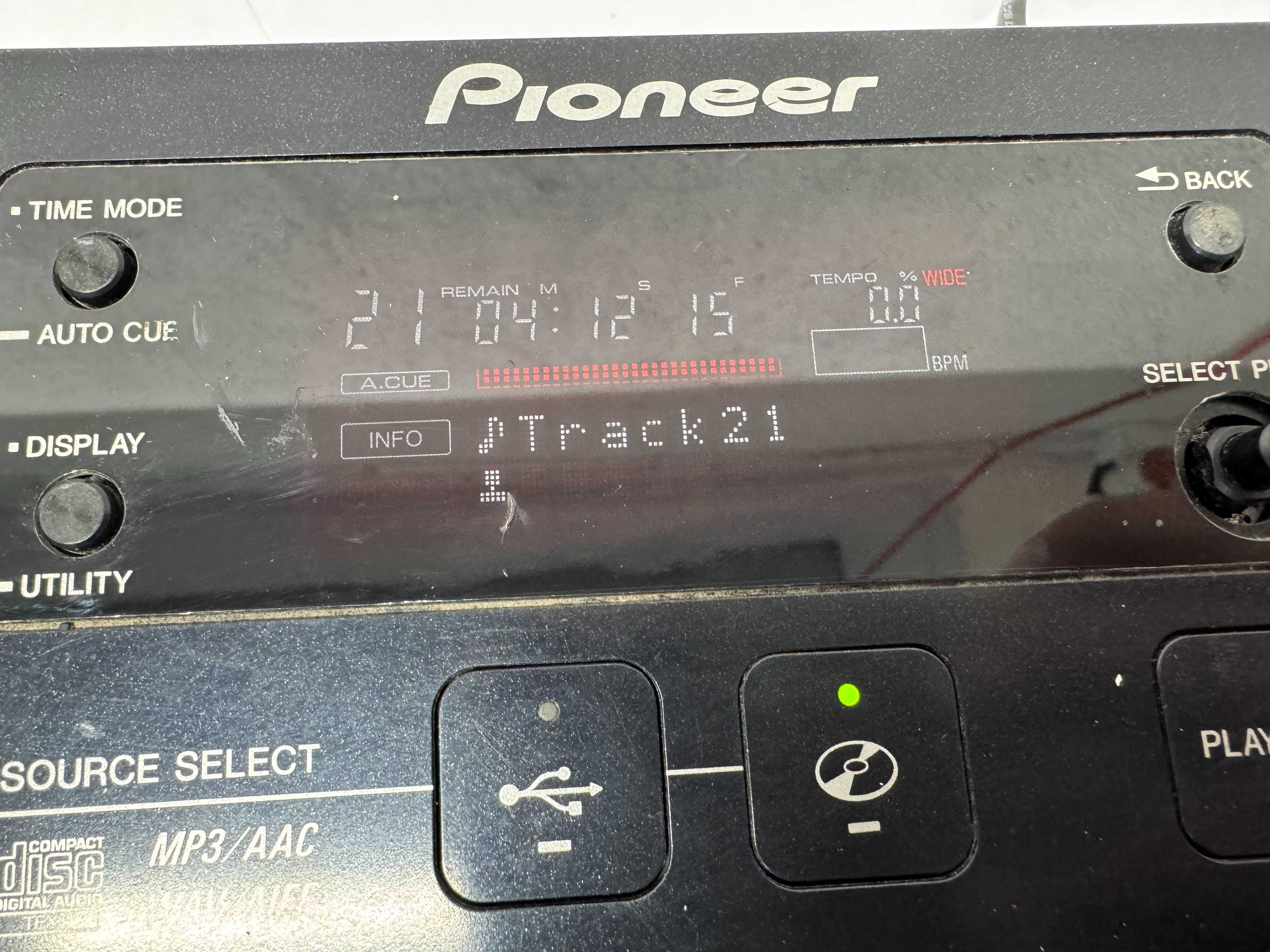 Мултиплейър - Pioneer CDJ 350